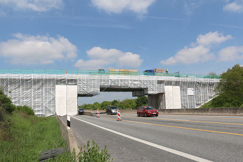 Sanierung der Autobahnbrücke A9 Zschepkau/ Thalheim