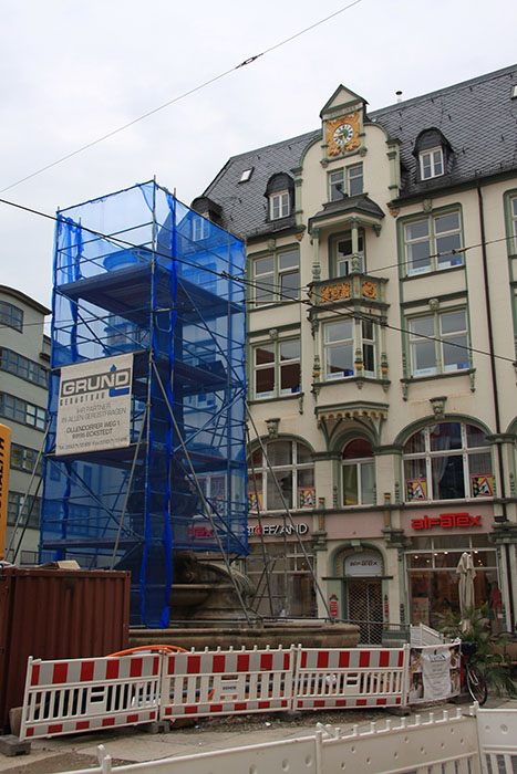 Sanierung des Monumentalbrunnen am Anger im Erfurter Zentrum