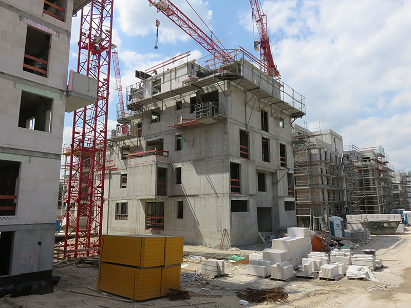 Neubau Wohnanlage „Am Henninger Turm“ Frankfurt, Errichtung von 12 Mehrfamilienhäusern, 1 Tiefgarage u. 2 Reihenhausgruppen