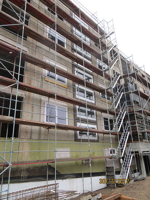 Umgestaltung einer Plattenbauschule zu einer altersgerechten Wohnanlage in Erfurt Heckenrosenweg